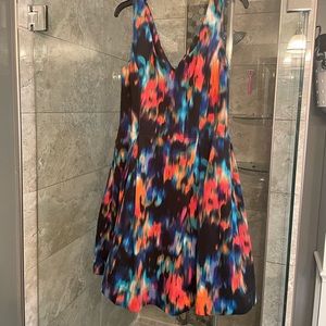 Calvin dress with sweetheart neckline and lining